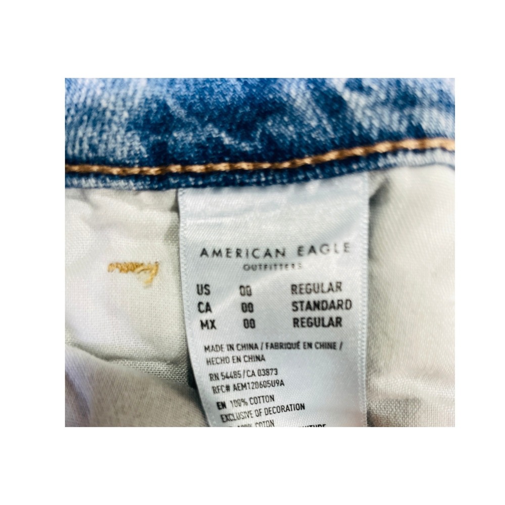 American Eagle Tomgirl Jeans Womens 00 Light Wash Distressed Button Fly Denim - Picture 6 of 12